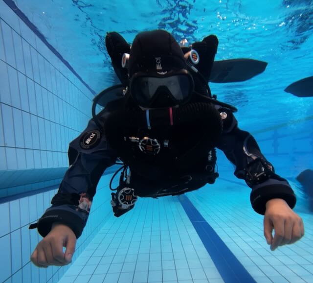 Halcyon Symbios CCR diver training in a swimming pool